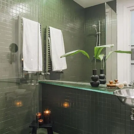 Kakwa - 2 Bedroom And Balcony Eixample Esquerra شقة